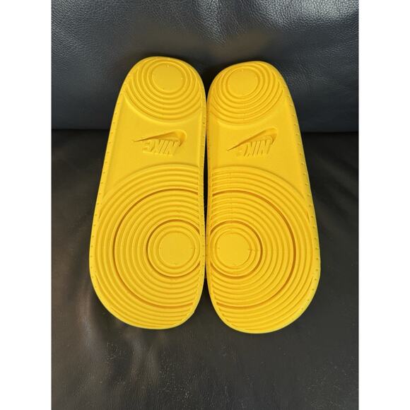Mens 9 Nike Kobe Offcourt Slide Yellow Open Toe Sandals IF2870-700 NEW